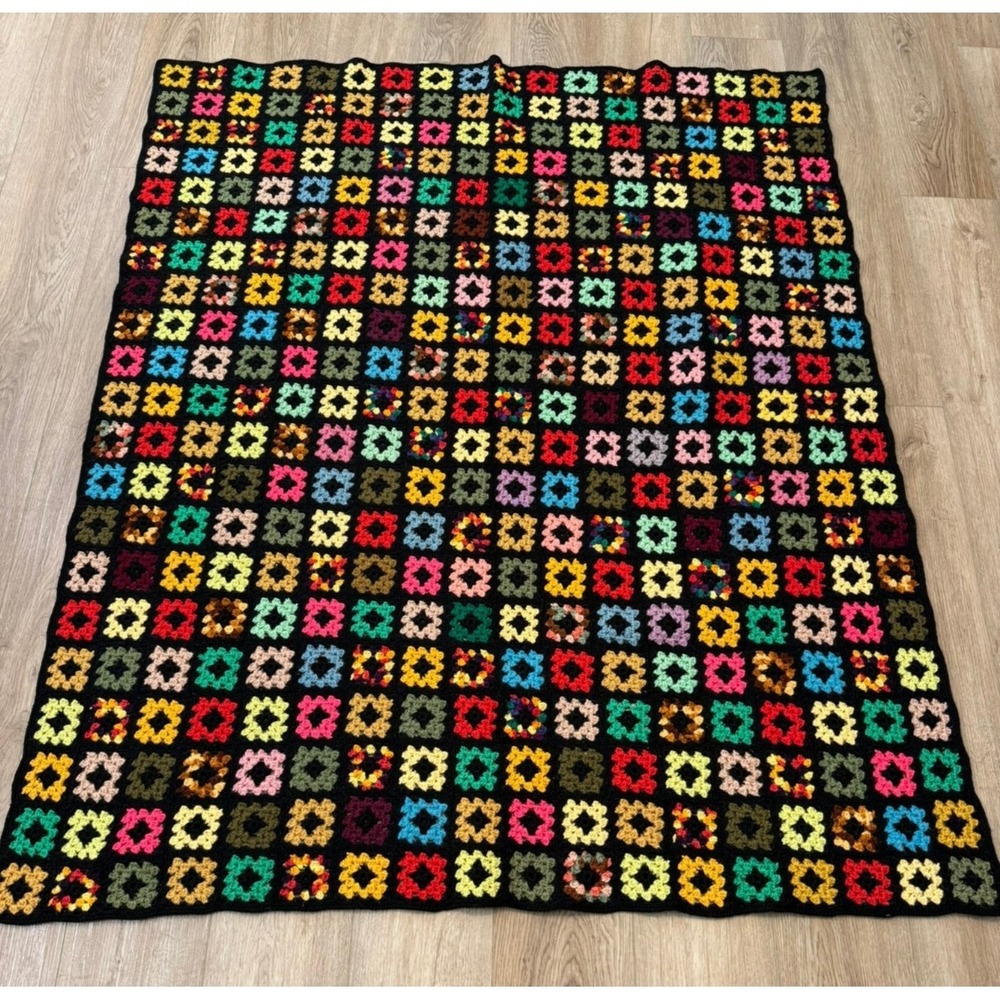 Vintage Handmade Granny Square Crochet Afghan Thrown Blanket Bright‎ Multi-color